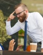 5 ways to stay in touch with old friends.