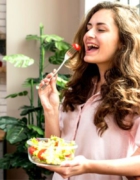 Sustainable Summer Fashion: Look Stylish, Save the Planet.