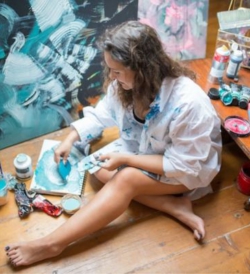 10 Perfect Gifts to Inspire Artists and Painting Enthusiasts