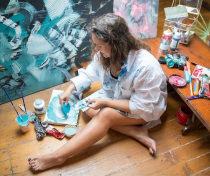 10 Perfect Gifts to Inspire Artists and Painting Enthusiasts