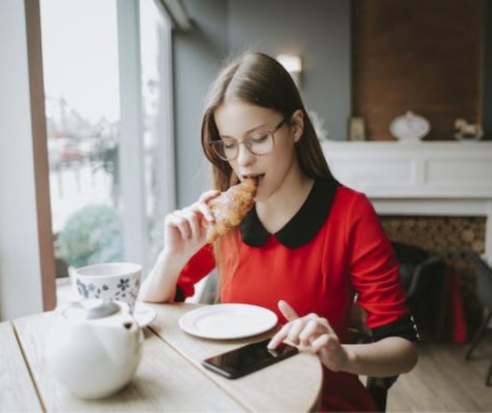 Mindful Disconnect: The Science and Art of Unplugging