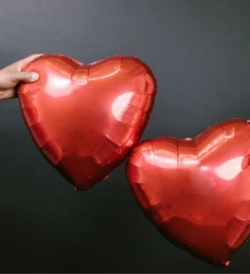 A Curated Valentine’s Day Gift Guide for Every Heart