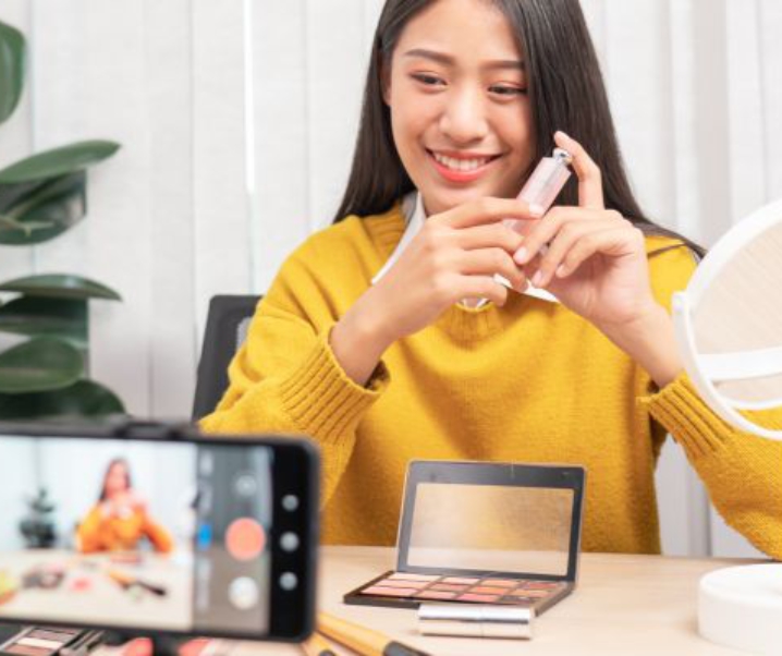 Beyond #Ad: How TIWIW Helps Creators Monetize Meaningfully Without Losing Trust